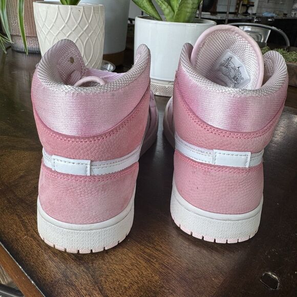 Air Jordan WMNS 1 MID  Nike Air Jordan 1 Mid Digital Pink Women’s Size US 8.5 Style CW5379-600